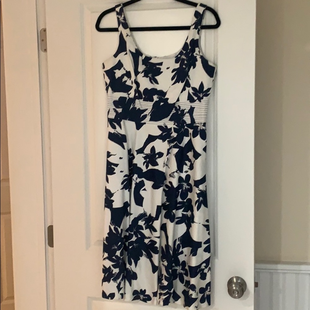 DONNA RICCO Classic navy and white dress